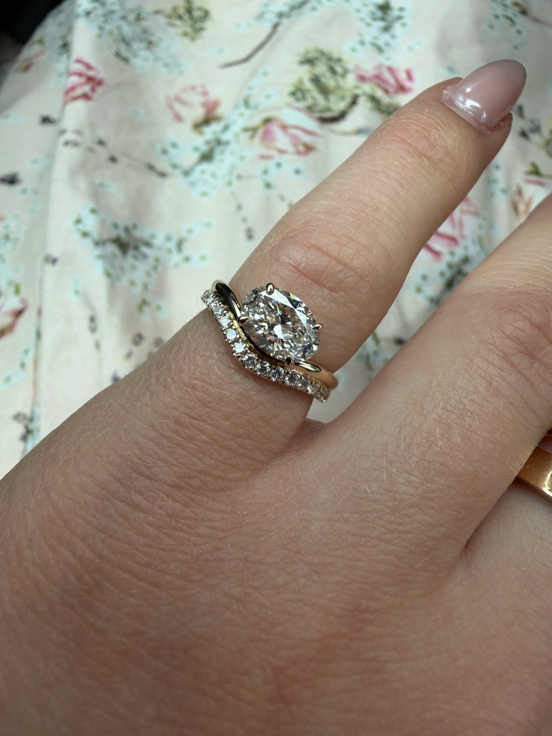 Floating Oval Pave Pinky Ring - 2